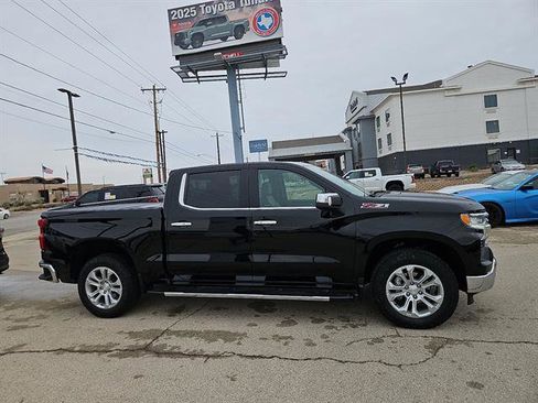 Used 2023 Chevrolet Silverado 1500 LTZ w/ Z71 Off-Road Package image 6