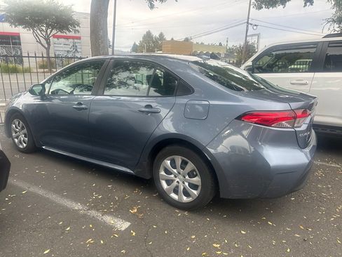 Used 2025 Toyota Corolla LE FWD image 1