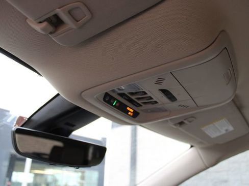 Used 2024 Buick Enclave Avenir w/ Avenir Technology Package image 29