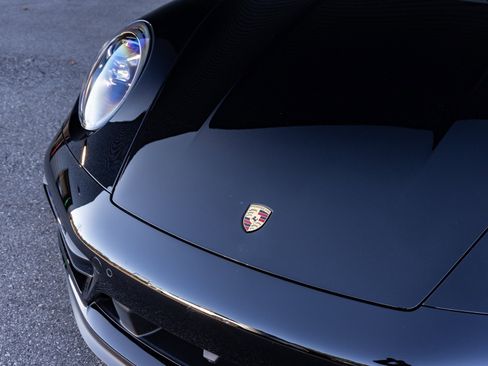 Certified 2024 Porsche 911 Carrera GTS w/ Premium Package image 10