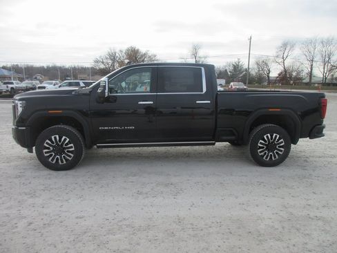 New 2026 GMC Sierra 2500 Denali Ultimate image 9