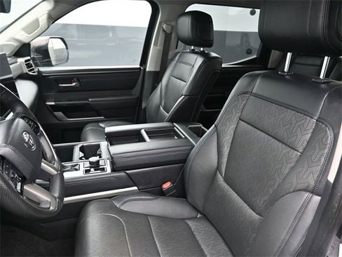 Used 2023 Toyota Tundra Limited image 33