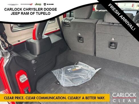 Used 2025 Jeep Wrangler Sport image 37