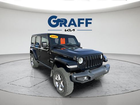 Used 2018 Jeep Wrangler Unlimited Sahara w/ Uconnect 4C Nav & Sound Group AWD/4WD image 7