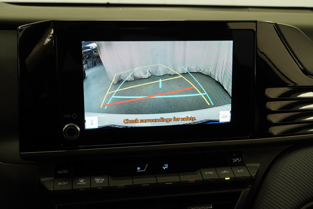Used 2025 Toyota Camry SE FWD image 24