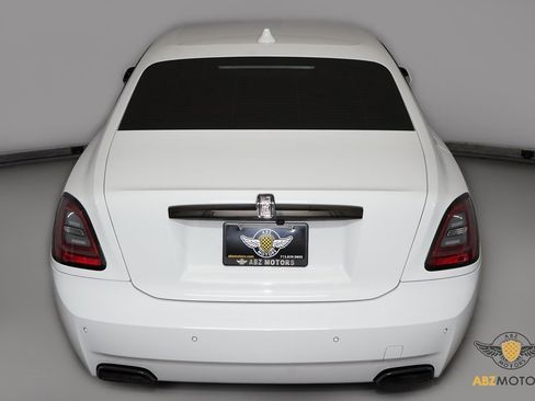 Used 2023 Rolls-Royce Ghost Black Badge image 9