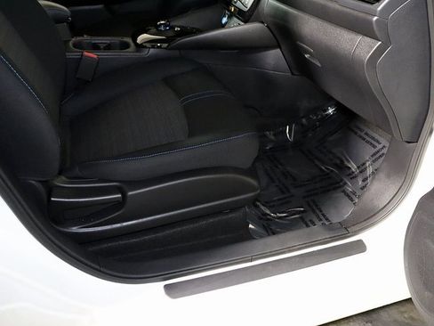 Used 2019 Nissan Leaf SV image 33