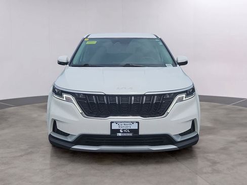 Used 2023 Kia Carnival LX FWD image 2