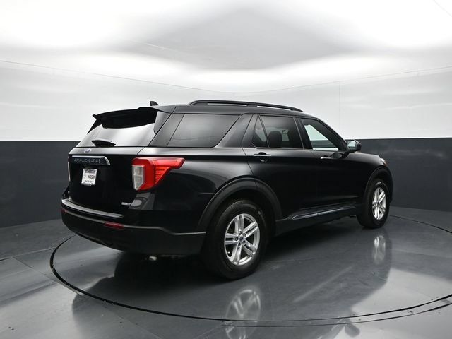 Used 2020 Ford Explorer XLT w/ Comfort Package AWD/4WD image 8