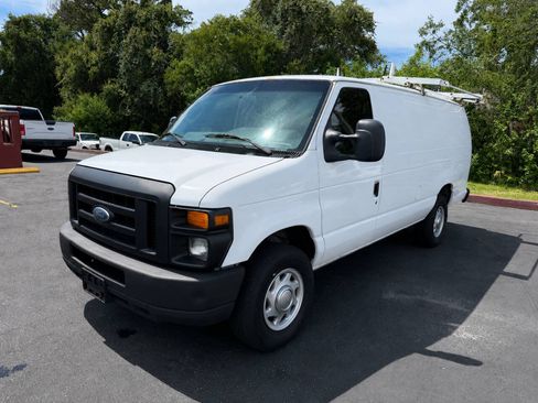 Used 2009 Ford E-350 and Econoline 350 Extended Super Duty RWD image 1