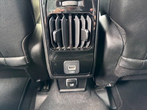 Used 2025 Jeep Compass Limited image 20