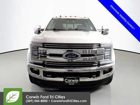 Used 2019 Ford F450 Lariat w/ Lariat Ultimate Package AWD/4WD image 4