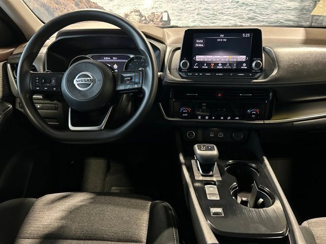 Used 2021 Nissan Rogue SV FWD image 48