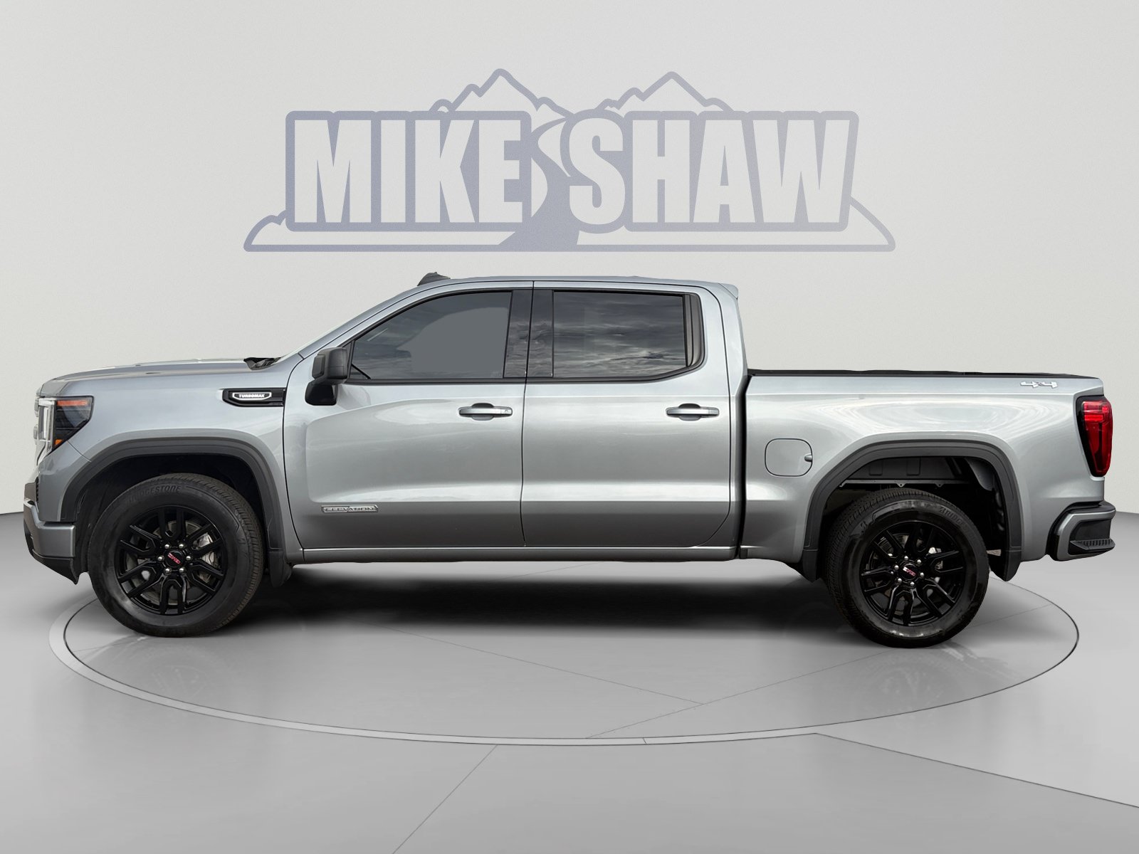 Used 2025 GMC Sierra 1500 Elevation AWD/4WD image 2