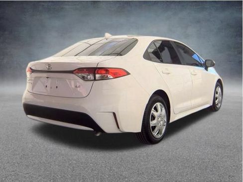 Used 2021 Toyota Corolla LE FWD image 14