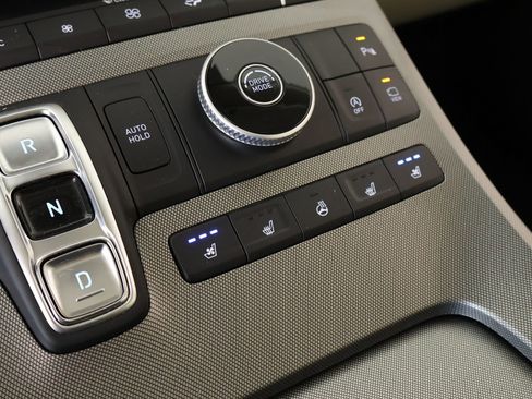 Used 2020 Hyundai Palisade Limited image 8