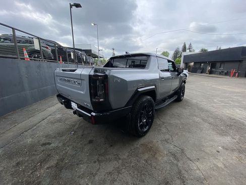 Used 2025 GMC Hummer EV 2X AWD/4WD image 6