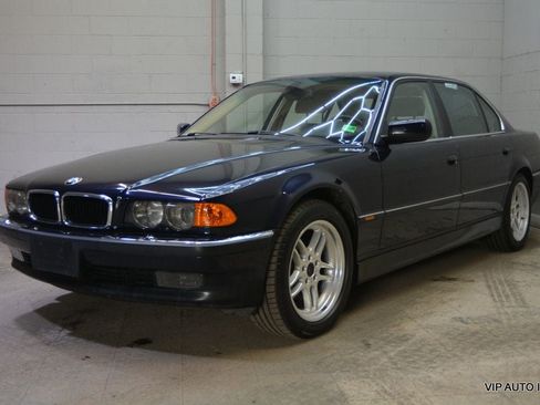 Used 2001 BMW 740iL RWD image 2
