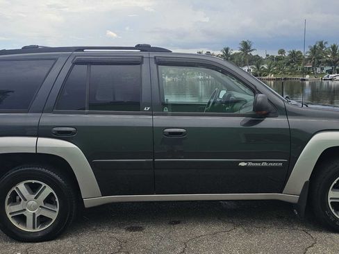 Used 2004 Chevrolet TrailBlazer LT w/ LT Preferred Equipment Group AWD/4WD image 6