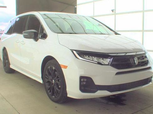 Used 2025 Honda Odyssey Sport-L image 8