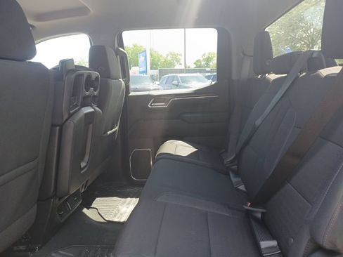 Used 2025 Chevrolet Silverado 1500 LT AWD/4WD image 29