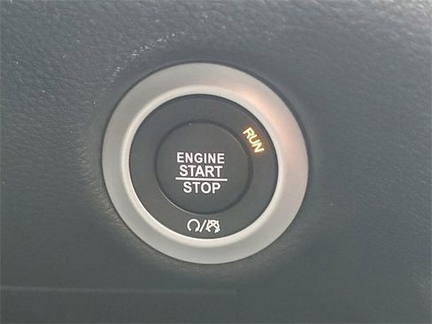 New 2026 Chrysler Pacifica Select image 23