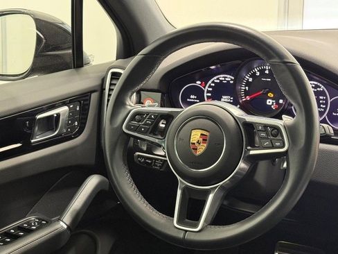 Certified 2023 Porsche Cayenne S image 16