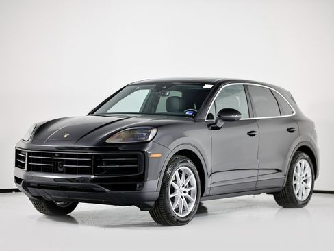 Certified 2024 Porsche Cayenne image 1