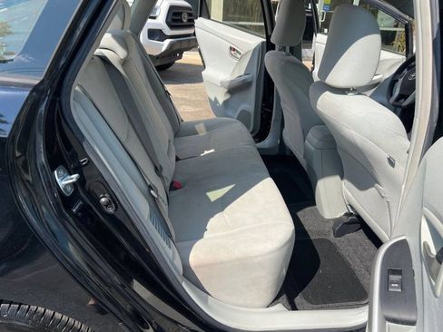 Used 2012 Toyota Prius Two FWD image 13