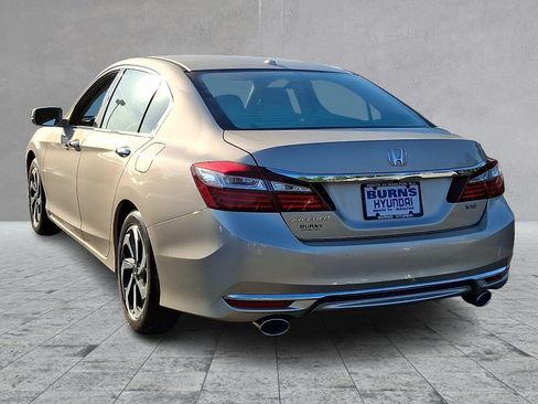 Used 2017 Honda Accord EX-L image 6