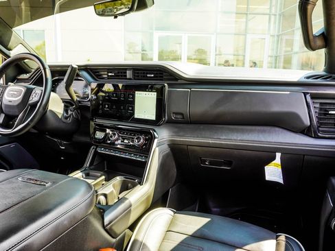 Used 2026 GMC Sierra 2500 AT4X AWD/4WD image 18