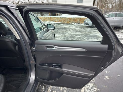 Used 2013 Ford Fusion Titanium w/ Titanium Driver Assist Pkg image 17