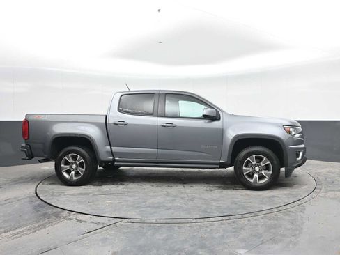 Used 2018 Chevrolet Colorado Z71 AWD/4WD image 9