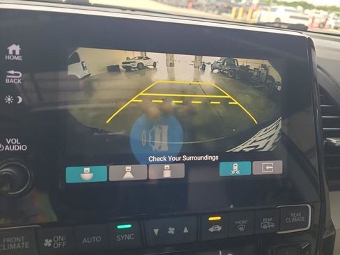 Used 2019 Honda Odyssey Elite image 12