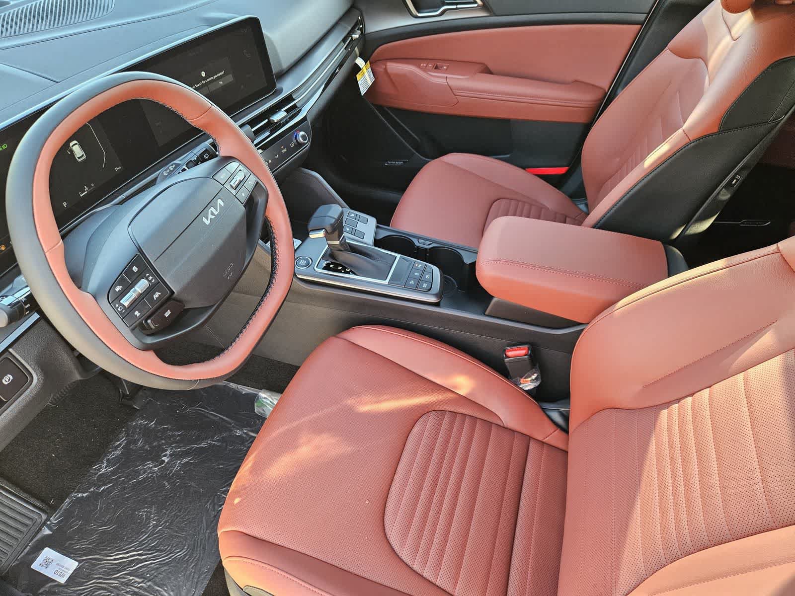 New 2026 Kia Sportage SX FWD image 2