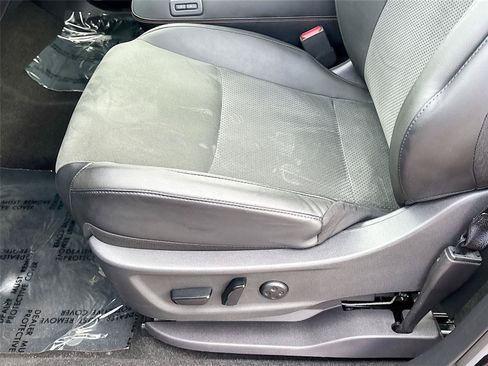 Used 2023 Nissan Ariya FWD image 19
