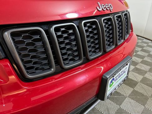 Used 2020 Jeep Grand Cherokee Trailhawk image 32