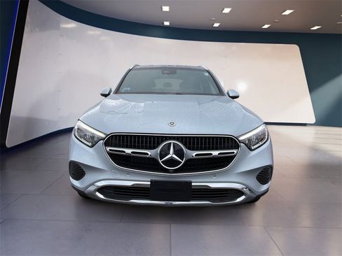 Certified 2025 Mercedes-Benz GLC 300 4MATIC image 8