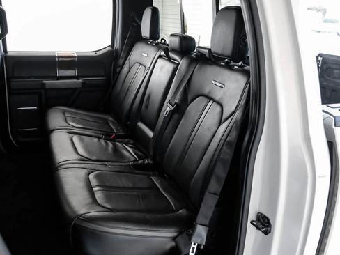 Used 2015 Ford F150 Platinum w/ Equipment Group 701A Luxury image 39