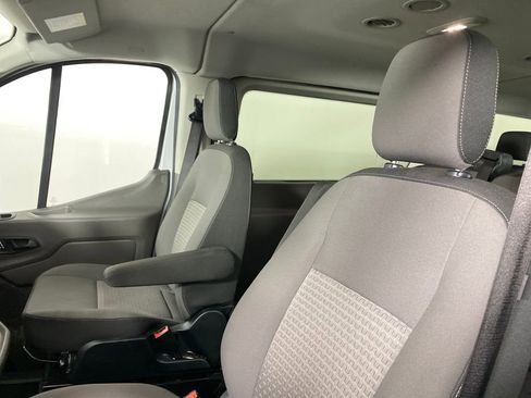 Used 2023 Ford Transit 350 XLT image 8