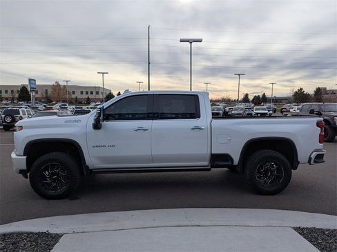 Used 2022 Chevrolet Silverado 3500 High Country w/ Safety Package II image 9
