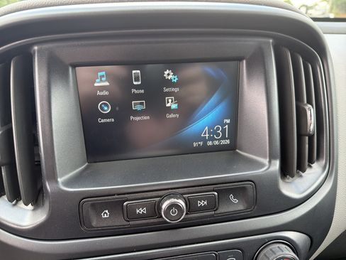 Used 2018 Chevrolet Colorado W/T w/ WT Convenience Package RWD image 29