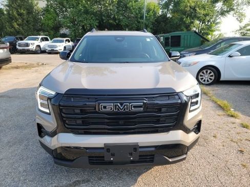 Used 2026 GMC Terrain Elevation w/ Elevation Premium Package AWD/4WD image 2