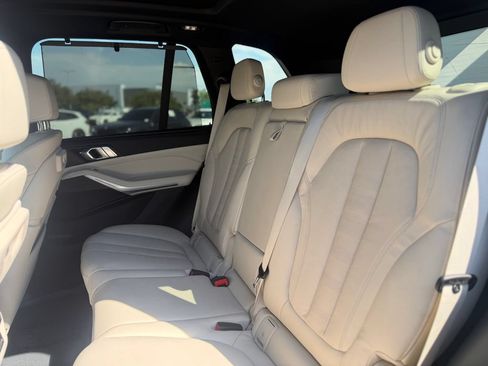 Used 2022 BMW X5 xDrive40i AWD/4WD image 19