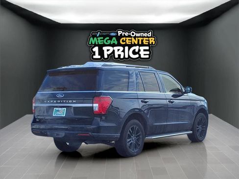 Used 2022 Ford Expedition XLT image 30