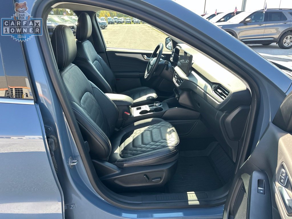 Used 2023 Ford Escape Platinum w/ Premium Technology Package AWD/4WD image 22