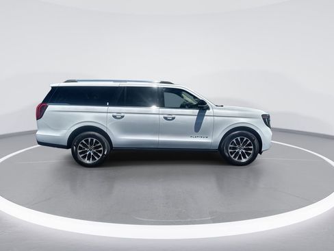 Used 2025 Ford Expedition Max Platinum AWD/4WD image 9