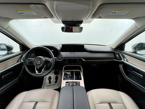 Used 2025 MAZDA CX-70 Plug-In Hybrid w/ Premium Pkg image 10
