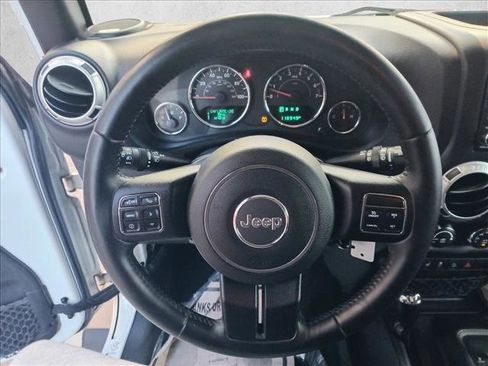 Used 2016 Jeep Wrangler Unlimited Sahara w/ Max Tow Package image 17