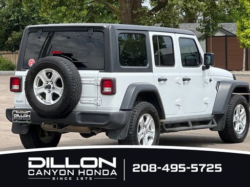 Used 2018 Jeep Wrangler Unlimited Sport AWD/4WD image 7